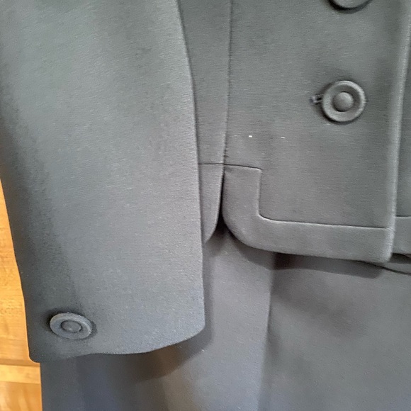 Herbert Grossman 4P Black Skirt Suit With Skirt and Jacket - Picture 2 of 8